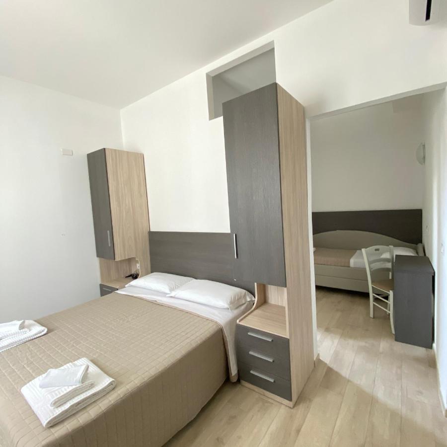 Hotel Bed And Book Rimini Zewnętrze zdjęcie
