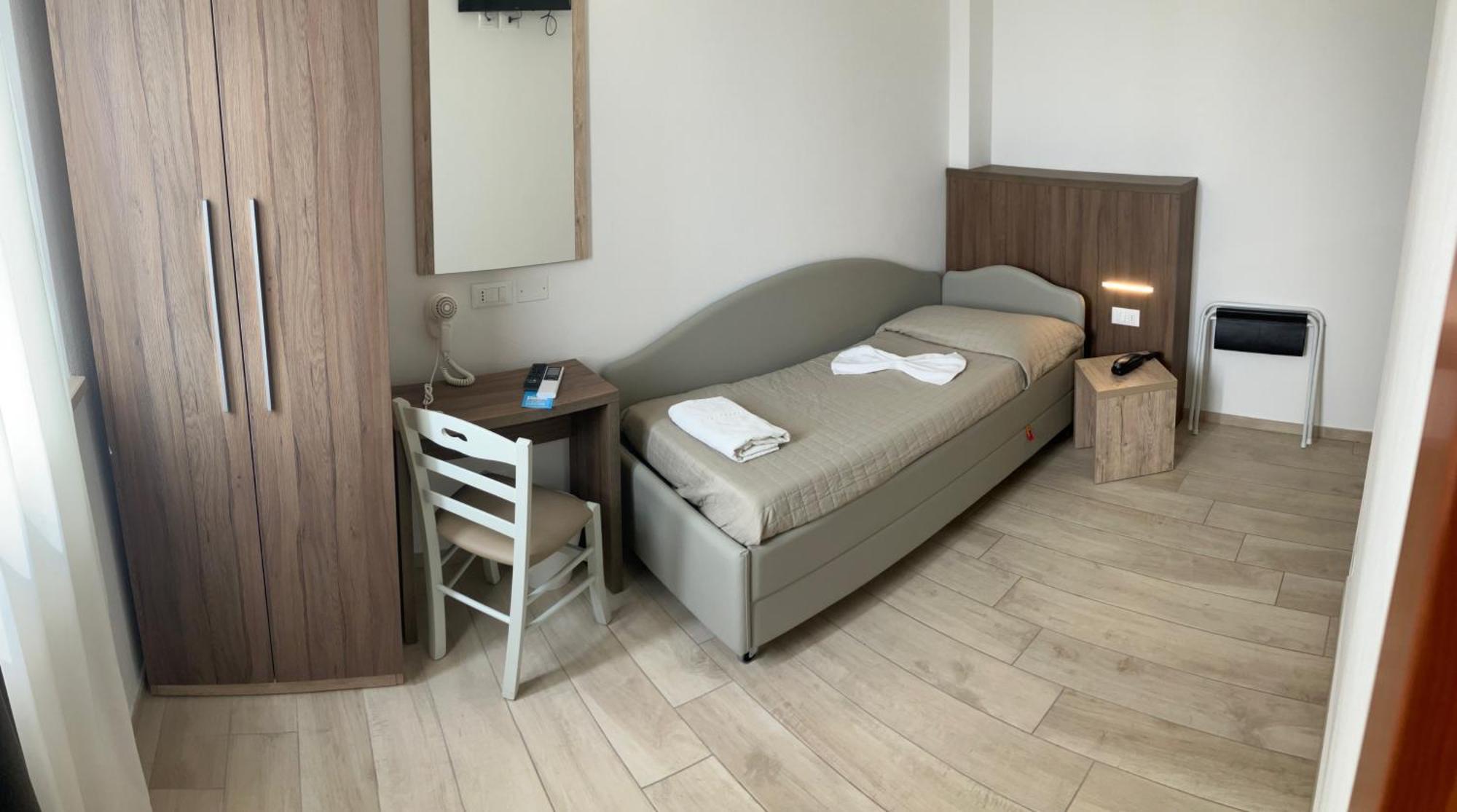 Hotel Bed And Book Rimini Zewnętrze zdjęcie