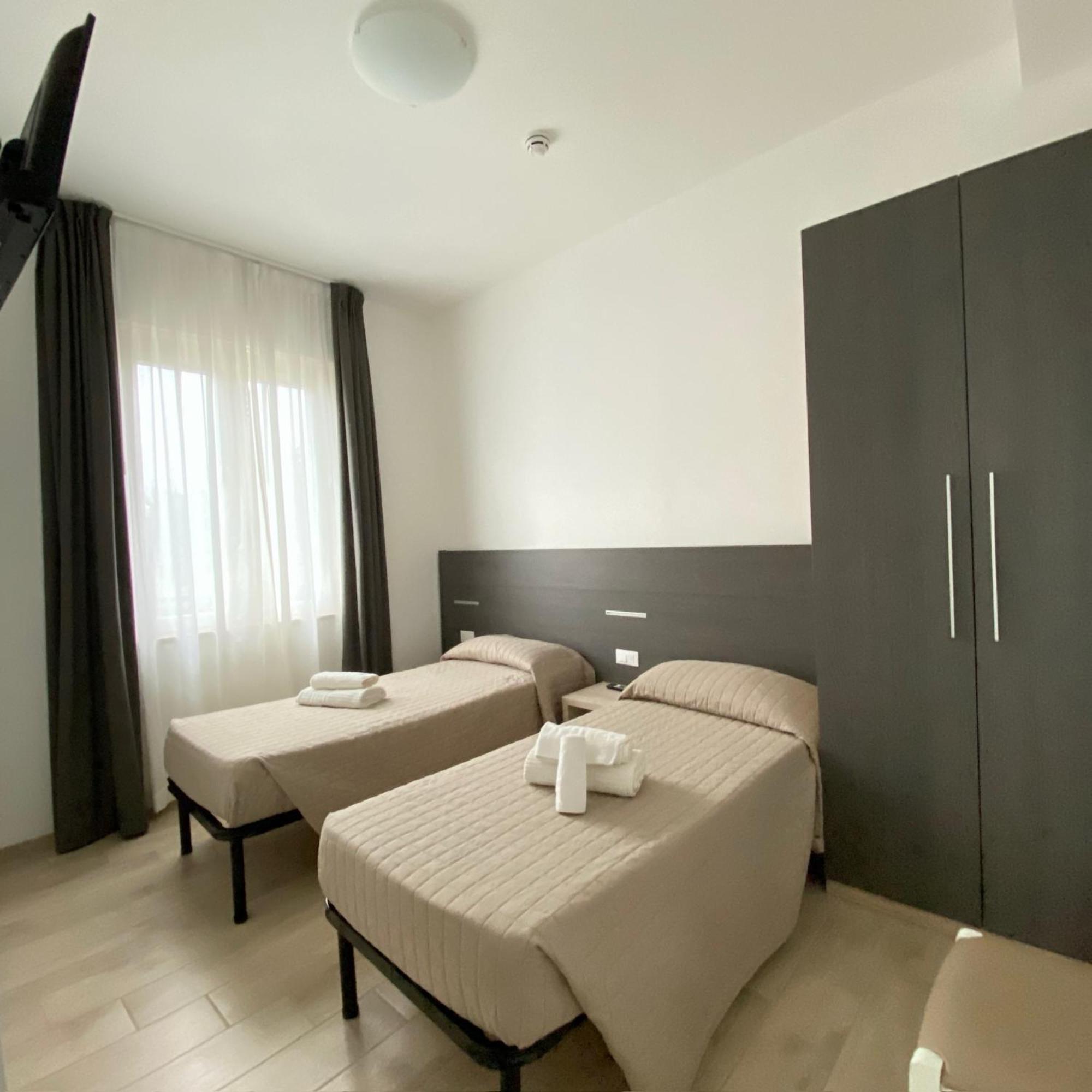 Hotel Bed And Book Rimini Zewnętrze zdjęcie